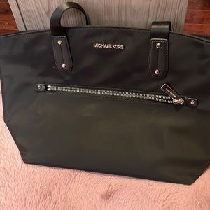 Michael Kors like new black purse